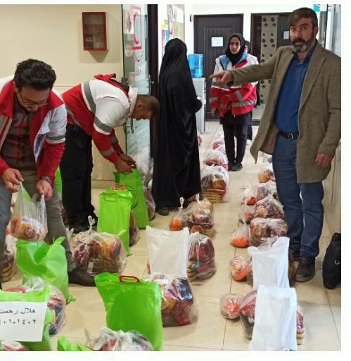 توزیع ۷۰۰ بسته معیشتی در مرحله نخست پویش هلال رحمت در استان قزوین